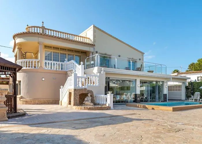 Constantinos O Completa Villa *